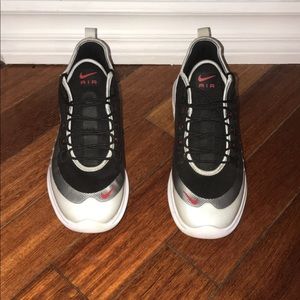 Nike air max axis